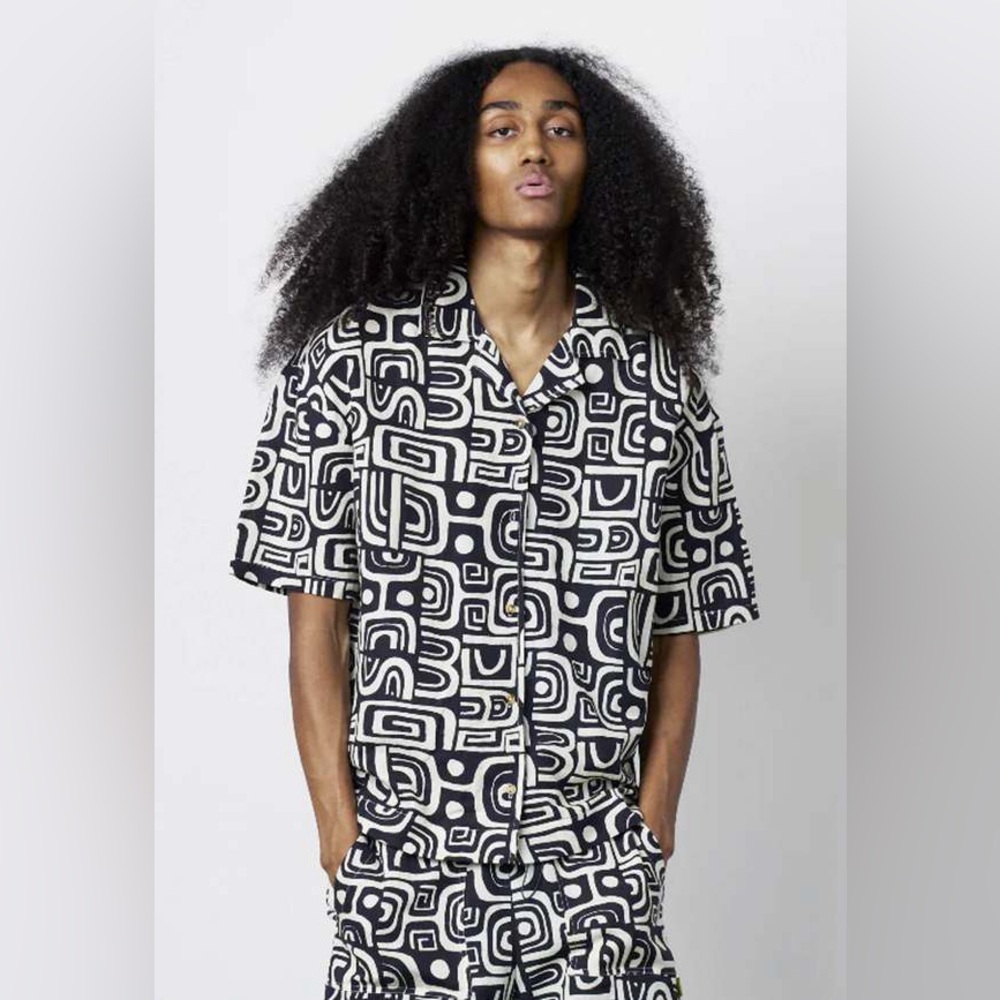 Black and White Casual Button Down Shirt and Shorts SET with Geometric Pattern